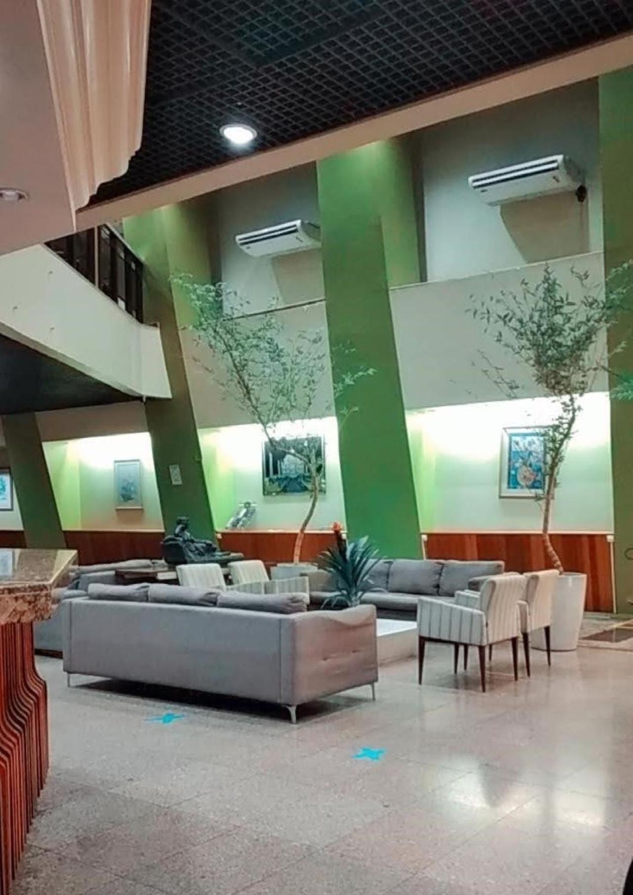 Taj Mahal Hotel Μανάους Εξωτερικό φωτογραφία